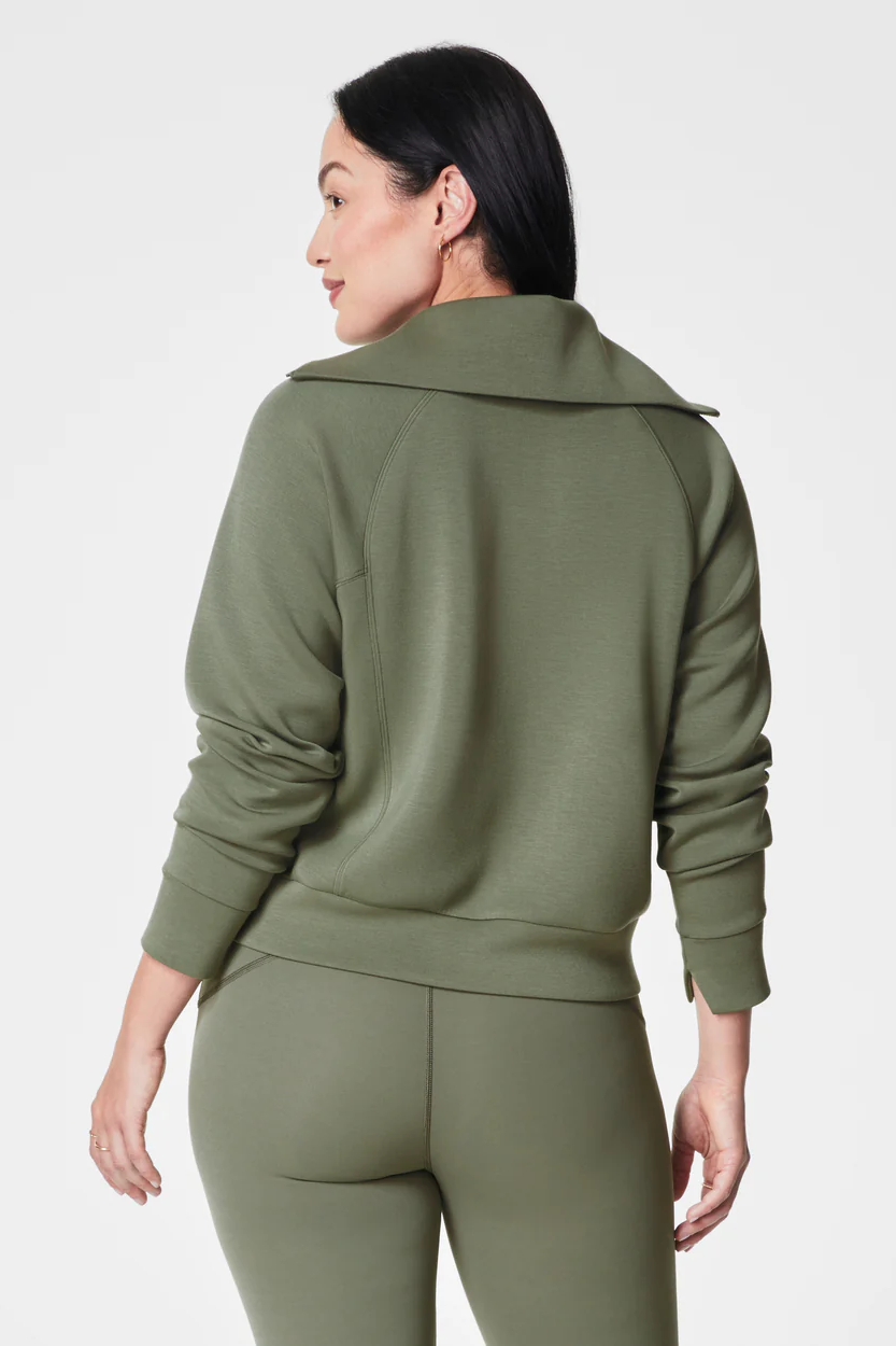 AirEssentials Half Zip Sweatshirt